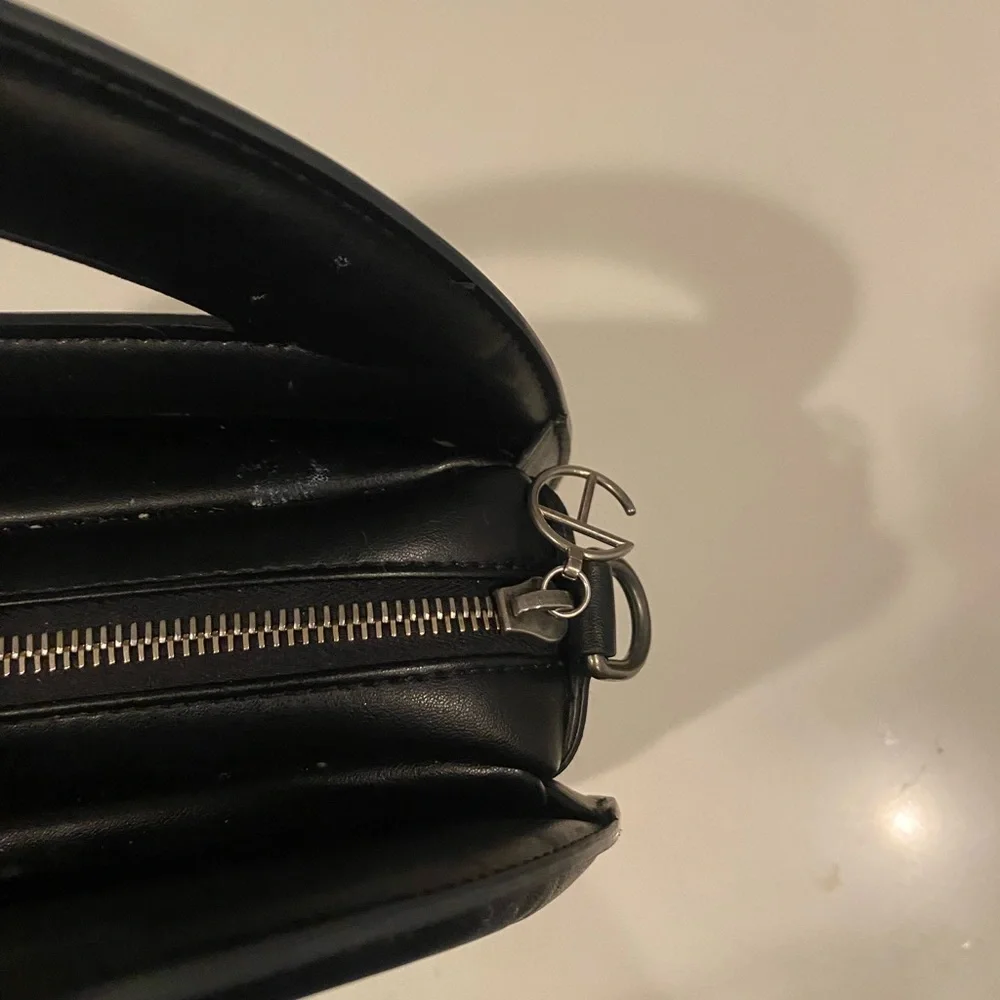 Authentic Telfar Logo Bag - Picture 7 of 10